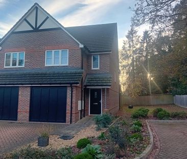 3 bedroom end of terrace house to rent - Photo 3