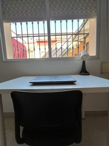 Calle Grandola, Montequinto, Andalusia 41089 - Photo 5
