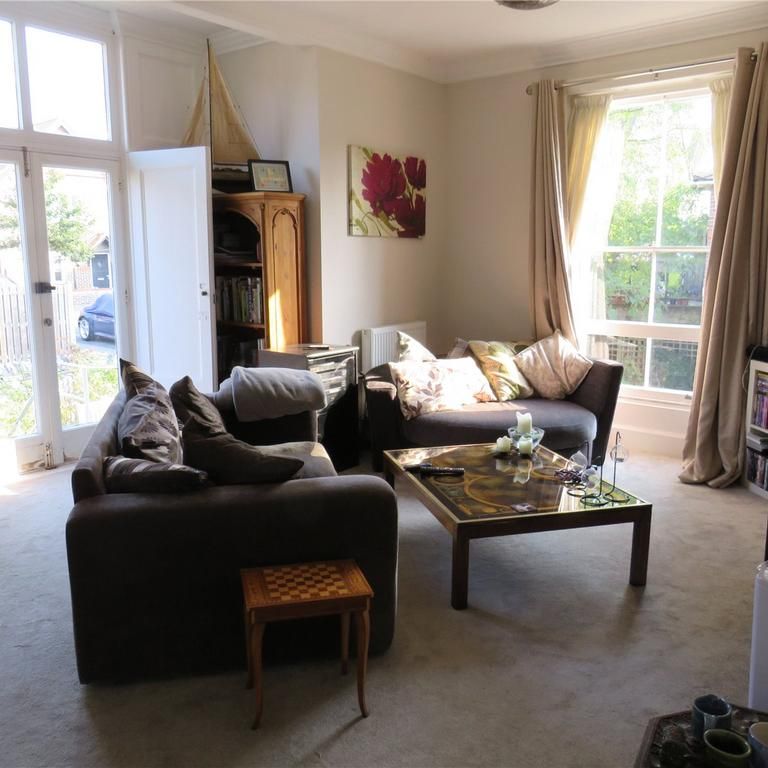 2 bedroom end of terrace house to rent - Photo 1