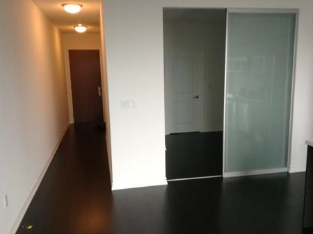 For Lease - 386 Yonge Street Unit# 1811, Toronto, Ontario - Photo 5