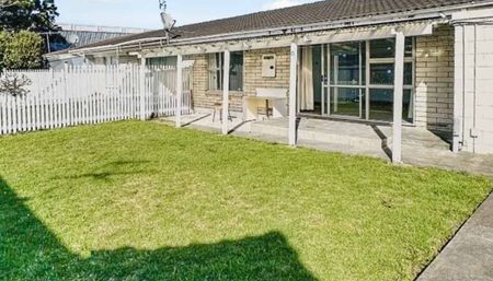 2 bedroom home for Rent in Papatoetoe! - Photo 4