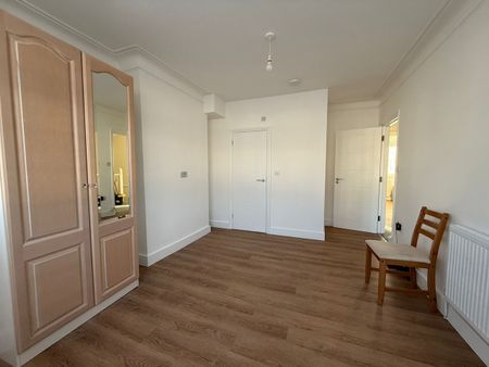4 Bed Flat, Lyndhurst Road, N22 - Photo 3