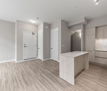 For Lease - 14 David Eyer Road Unit# 1014, Richmond Hill, Ontario - Photo 1