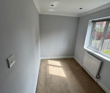 Mendip Avenue, Eastbourne - Photo 6