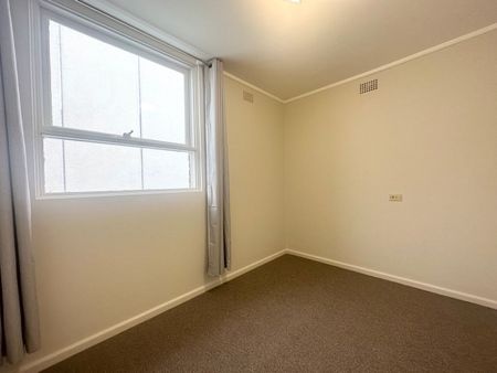 8/17 Albert Street, 2077, Hornsby Nsw - Photo 3