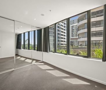 The perfect modern haven right on the city’s edge - Photo 3