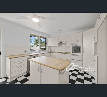 16 Ridgelands Drive, Sanctuary Point, NSW 2540 - Photo 2