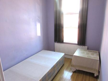 2 bedroom maisonette to rent - Photo 3