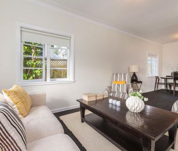 Historic Art Deco Apartment - Mount Eden (2 brms) - Photo 5
