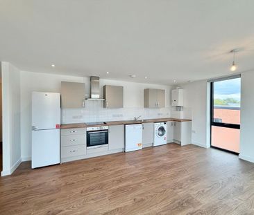 2 bedroom flat to rent - Photo 4