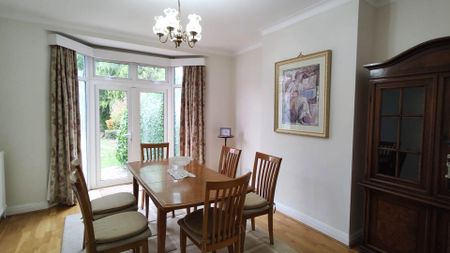 3 bed semi-detached to rent - Photo 4
