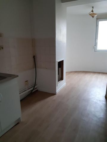 TYPE 3 38 COURS SAINT ANDRE - Photo 4