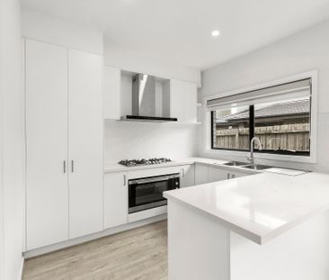 2/6 Broadmeadows Road, Tullamarine VIC 3043 - Townhouse For Rent | ... - Photo 1