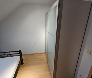 Privé kamer + woonkamer/bureau + badkamer te huu - Foto 2