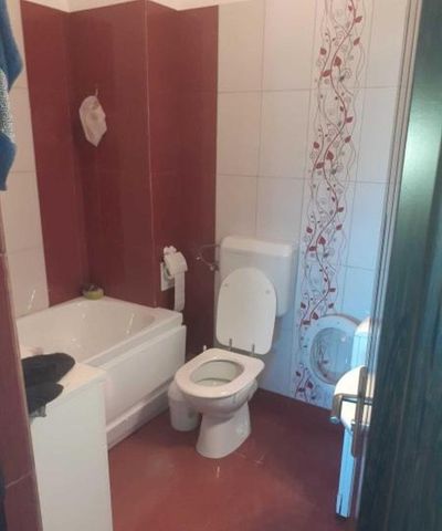 Eroii revolutiei metrou giurgiului bloc nou - Photo 4