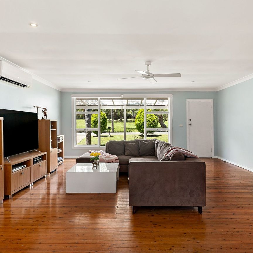 Spacious Single Level Family Home in Convenient Location - Photo 1