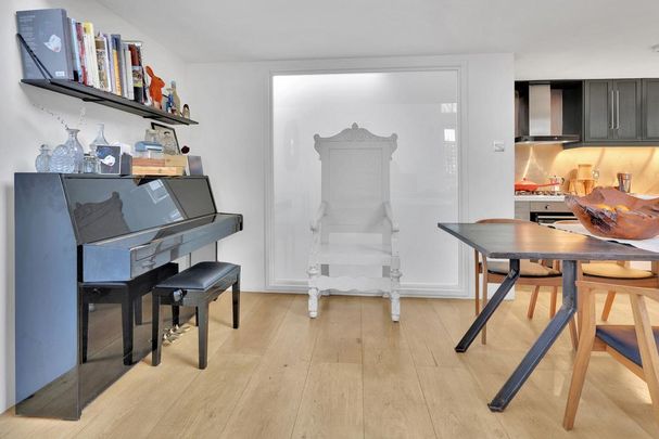 3 bedroom mews to rent - Photo 1