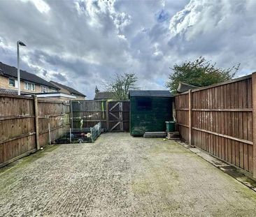 Lapponum Walk, Hayes, UB4 - Photo 4