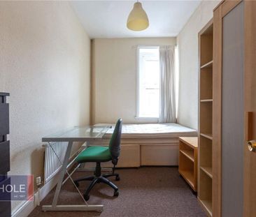 4 bedroom terraced house to rent - Photo 6