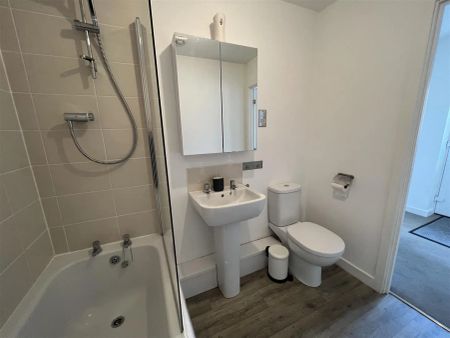 Chapman Drive, Foleshill, Coventry - Photo 5