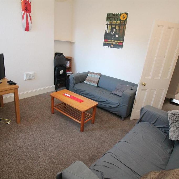 5 bedroom terraced house to rent - Photo 1