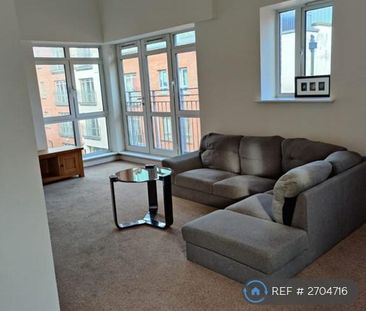 2 bedroom flat to rent - Photo 2