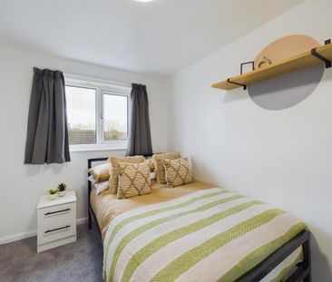 1 bedroom in a house share to rent - Photo 5