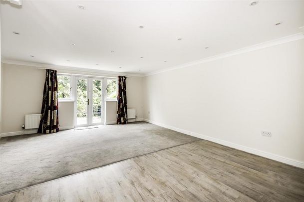 3 bedroom terraced house to rent - Photo 1