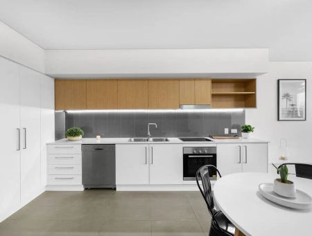 308/6 Land Street, Toowong QLD 4066 - Photo 4
