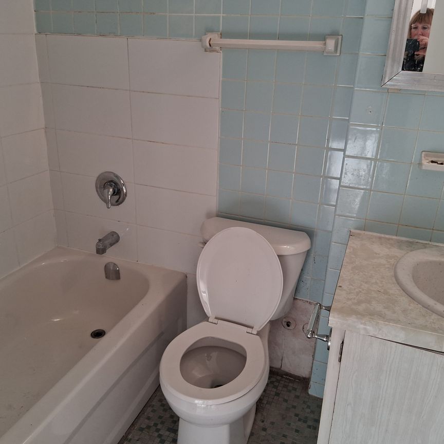 For Lease - 191 St George Street Unit# 502, Toronto, Ontario - Photo 1