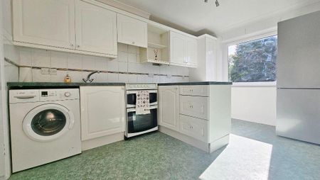 2 bedroom apartment to rent - Photo 4