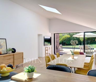 Maison à louer Valbonne, Cote d'Azur, France7 000 EUR / Mois - Photo 4