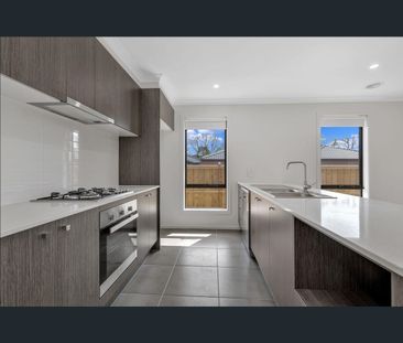 2 Broberg Street, Wyndham Vale, Vic 3024 - Photo 1