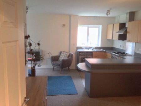 2 Bed Flat, Beeston, NG9 - Photo 5
