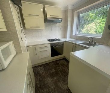 2 bedroom maisonette to rent - Photo 5