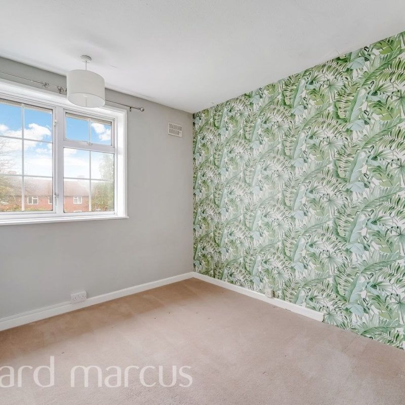 St Benets Grove - Photo 1