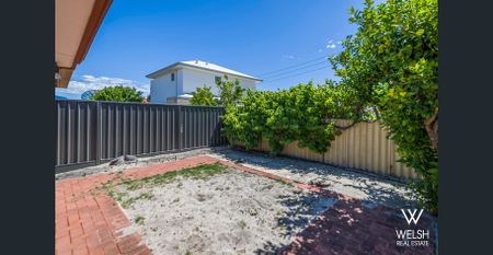 EXCELLENT HOME IN A GREAT LOCATION! - Photo 4