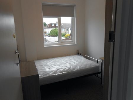 5 Bed End Terrace, Mortimer Road, BS34 - Photo 4