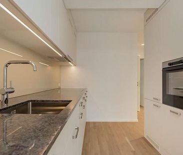 4.5-Zimmer-Wohnung mit vier Balkone im Zentrum von Biel zu vermieten - Foto 3