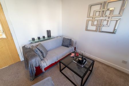1 Bed Flat, Wharfside Street, B1 - Photo 2