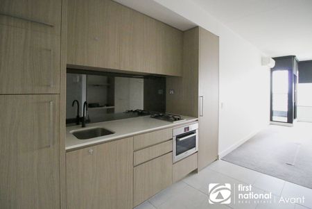 SPACIOUS STUDIO AT FULTON LANE! - Photo 2
