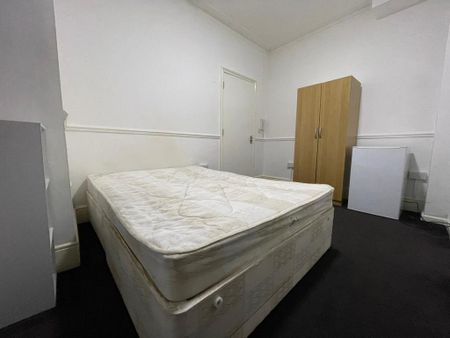 1 bedroom bedsit to rent - Photo 3