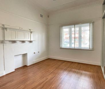 30 Luke Avenue, Burwood, NSW 2134 - Photo 2