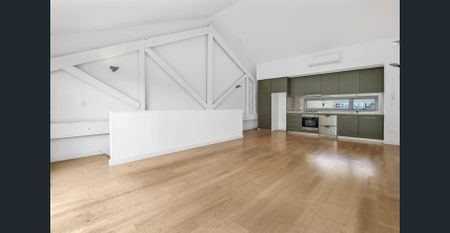 Inner City Warehouse Living - Photo 5