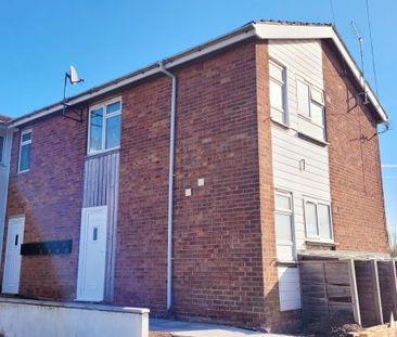 St John's Close, Coalville, LE67 - Photo 4