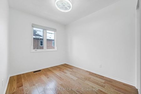 165 Fieldstone Drive #27 - Photo 5