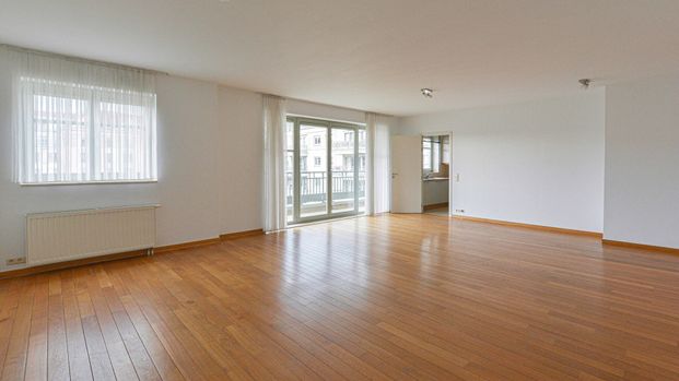 Appartement te huur in Woluwe-Saint-Pierre - Foto 1