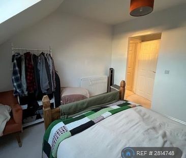 2 bedroom penthouse to rent - Photo 5