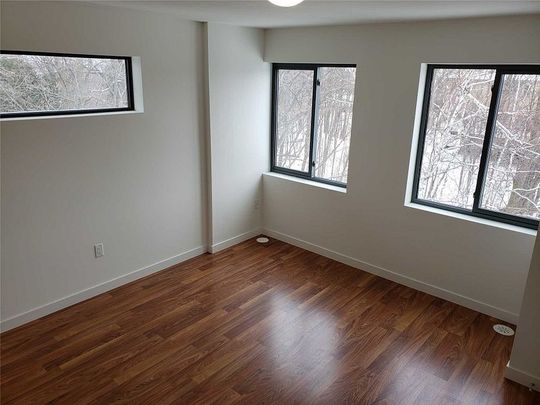 For Lease - 369 Essa Road Unit# 67, Barrie, Ontario - Photo 1