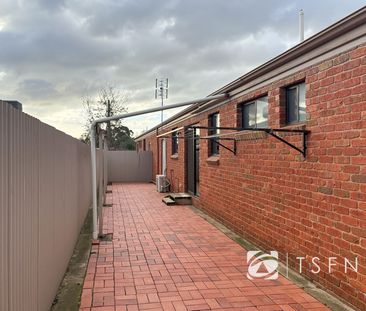 Very Neat and Tidy Two Bedroom Unit - Photo 6